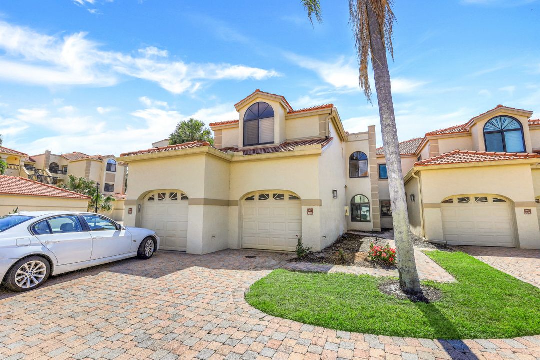 7056 Pelican Bay Blvd #B105, Naples, FL 34108