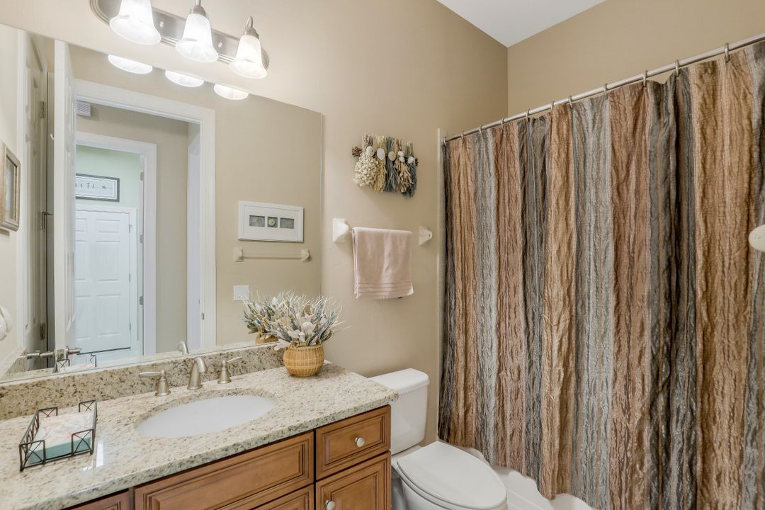 9005 Quarry Dr, Naples, FL 34120