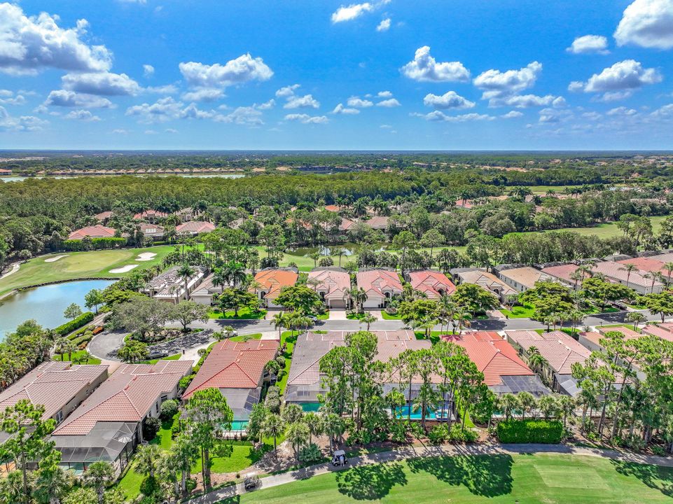 28609 Pienza Ct, Bonita Springs, FL 34135