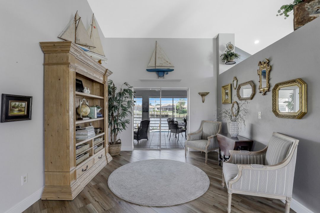 278 Seminole Ct, Marco Island, FL 34145