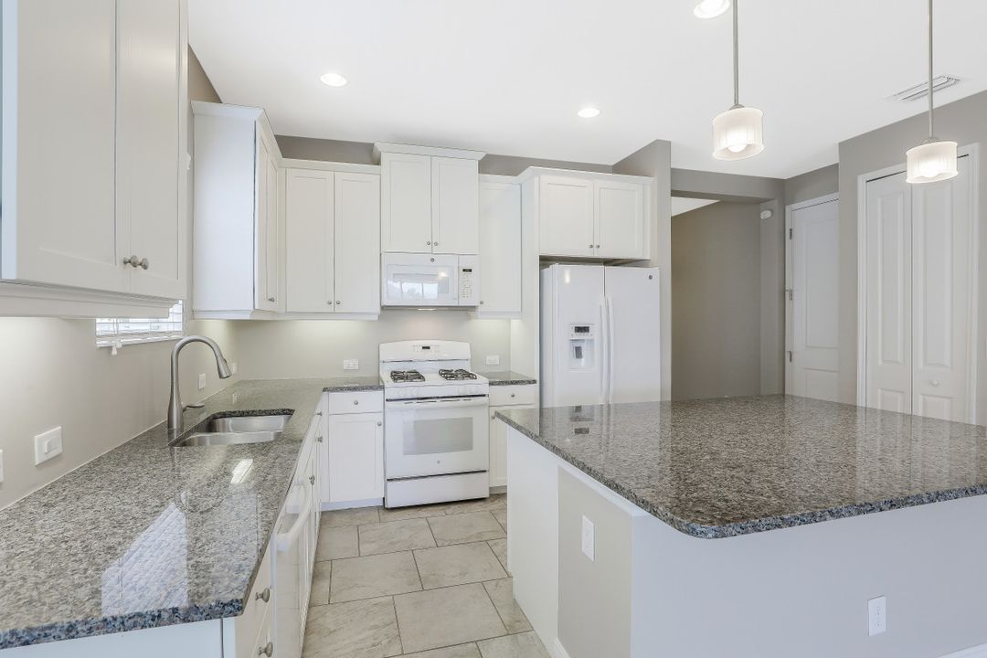 17817 Spanish Harbour Ct, Fort Myers, FL 33908