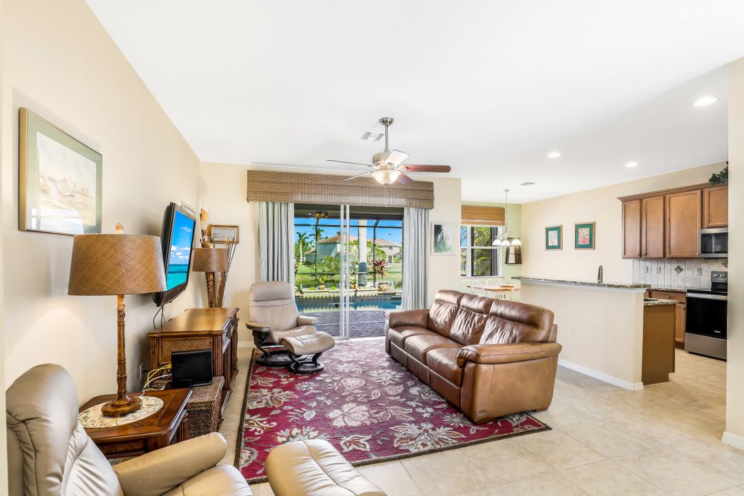 8609 Sumner Ave, Fort Myers, FL 33908