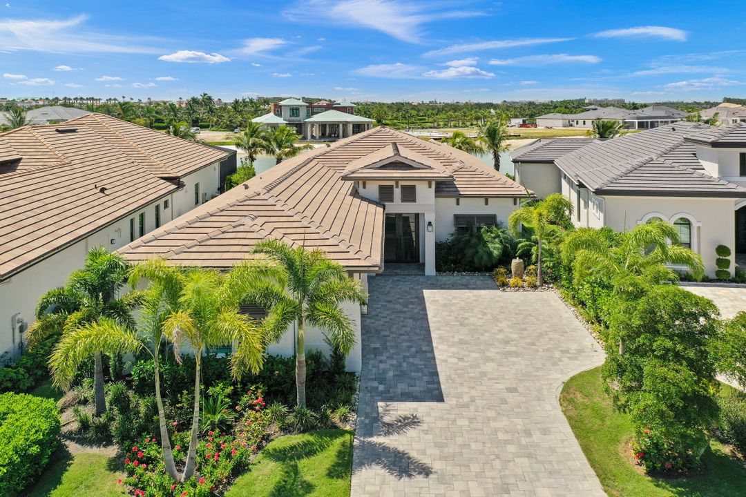 10530 Via Torino Way, Miromar Lakes, FL 33913
