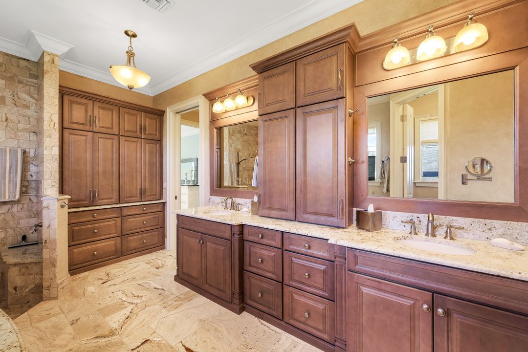 16940 Timberlakes Dr, Fort Myers, FL 33908