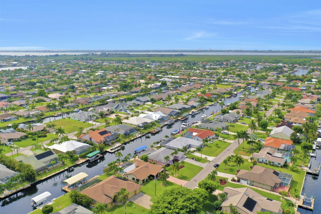 5223 SW 11th Pl, Cape Coral, FL 33914