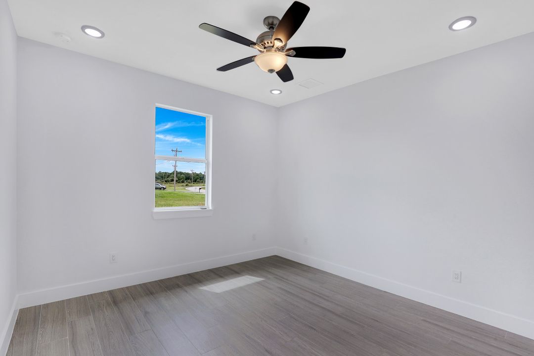 1340 S Gator Cir, Cape Coral, FL 33909