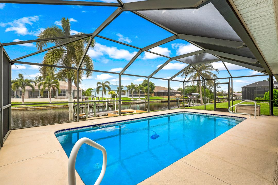 202 SW 37th Terrace, Cape Coral, FL 33914