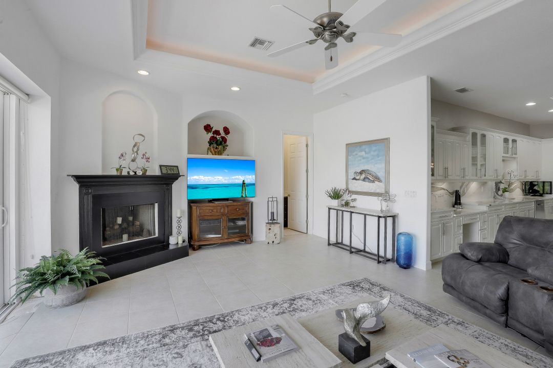 5239 SW 27th Ave, Cape Coral, FL 33914