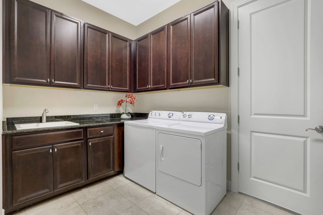 9123 Trivoli Terrace, Naples, FL 34119