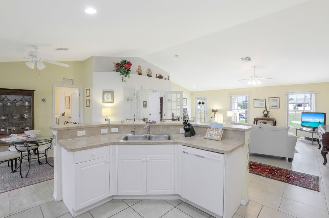 308 NW 22nd Ct, Cape Coral, FL 33993