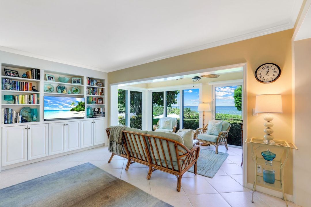 2701 Gulf Shore Blvd N, Villa #3, Naples, FL 34103