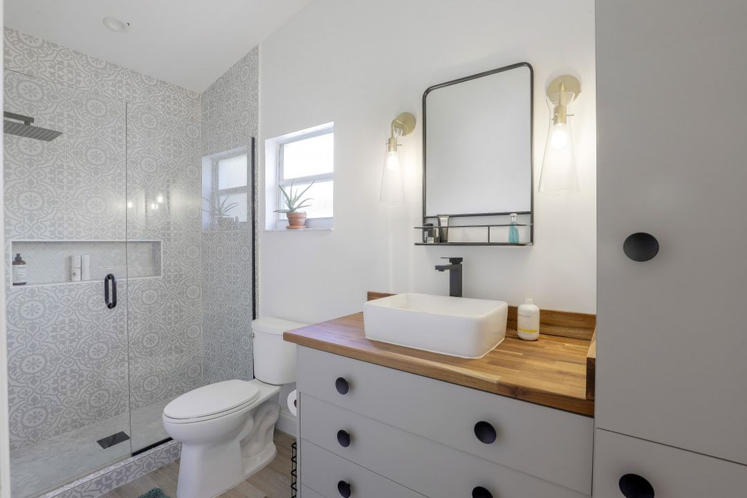 17811 Castle Harbor Dr, Fort Myers, FL 33967