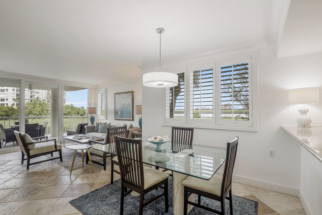 50 Seagate Dr #104, Naples, FL 34103