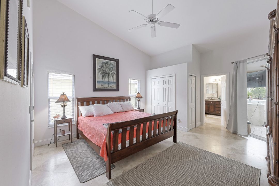 6485 Autumn Woods Blvd, Naples, FL 34109