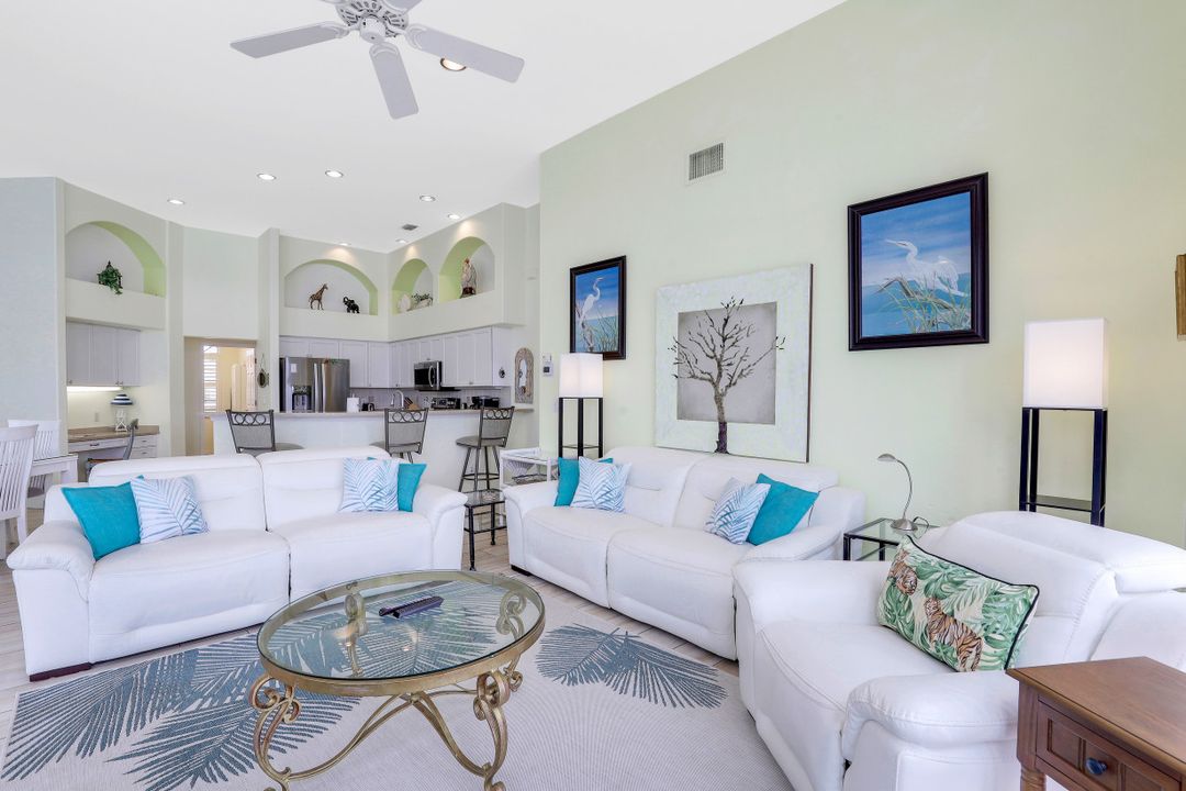 101 Landmark St, Marco Island, FL 34145