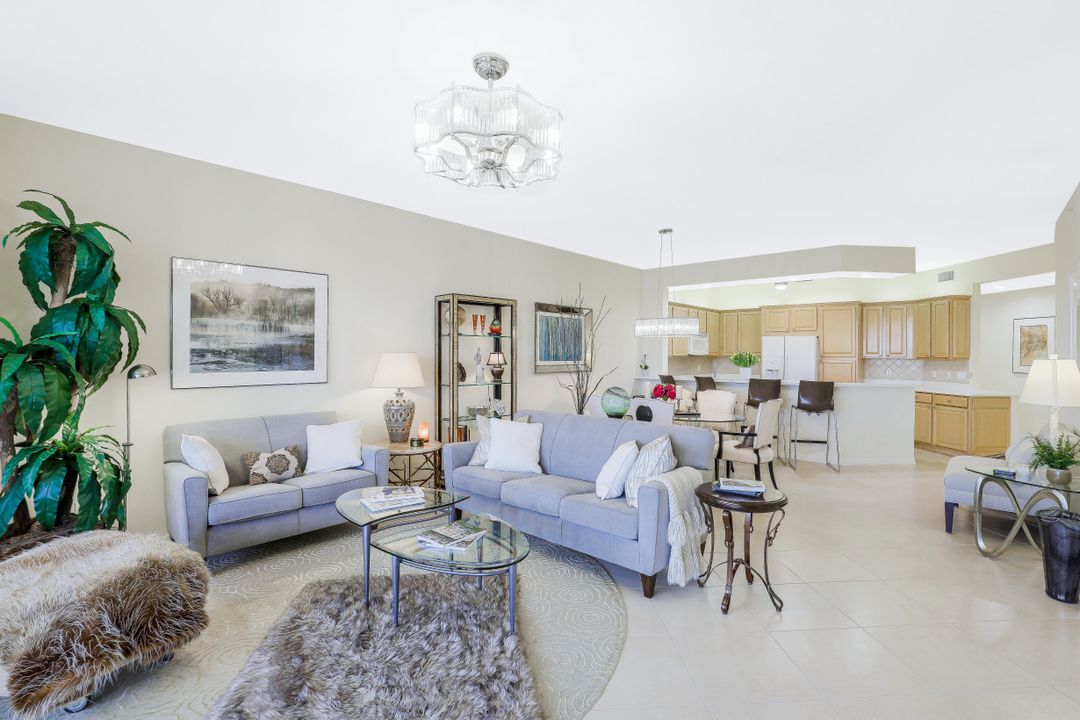 410 Flagship Dr #302, Naples, FL 34108