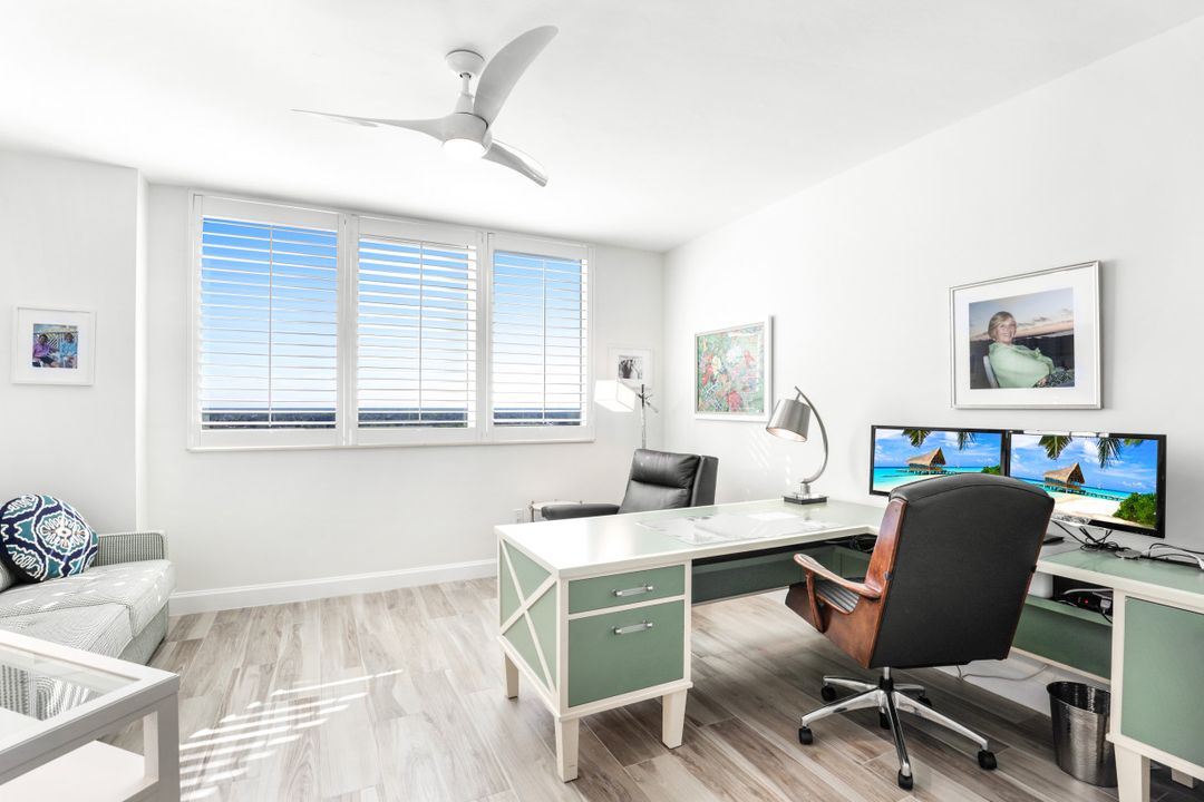 6597 Nicholas Blvd #1501, Naples, FL 34108