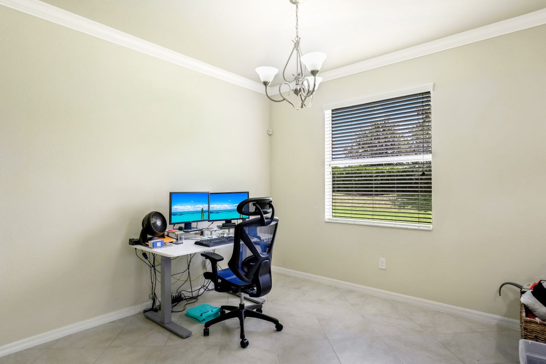 3401 Dandolo Cir, Cape Coral, FL 33909