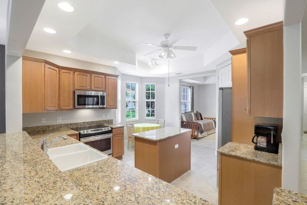 7849 Hawthorne Terrace #802, Naples, FL 34113