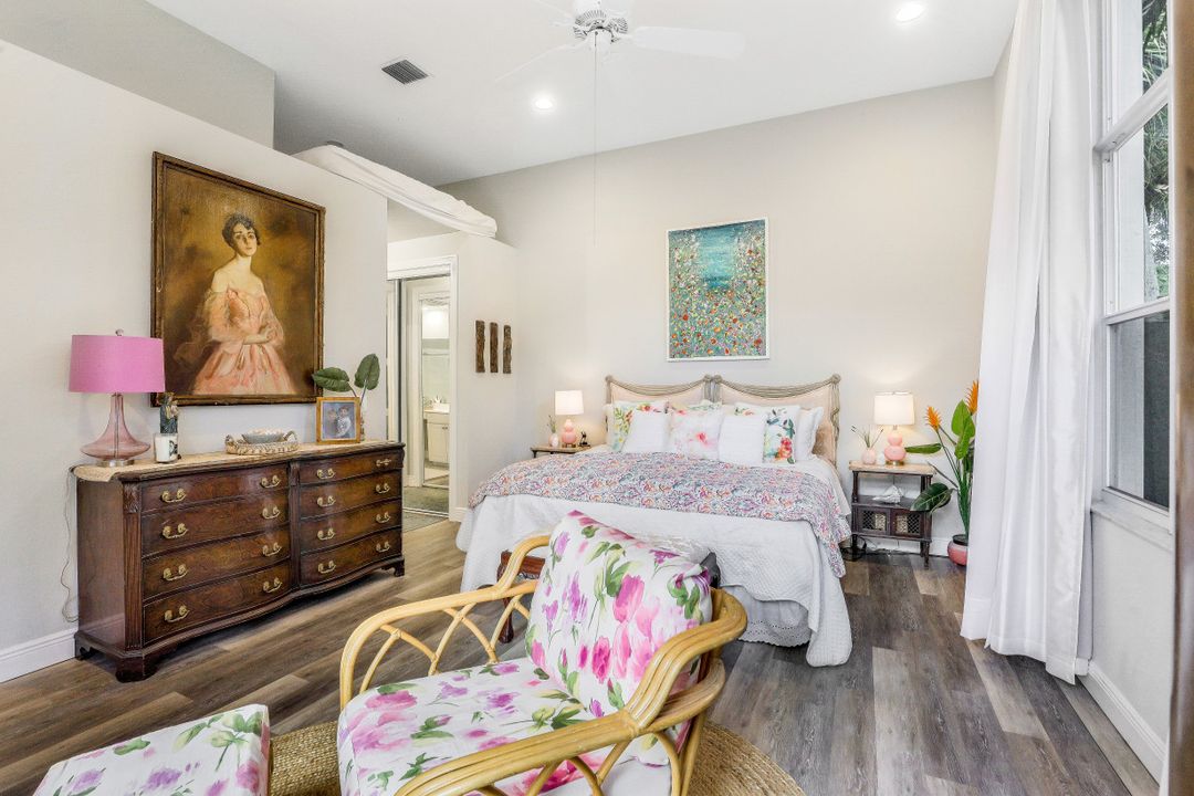 8591 Peppertree Way, Naples, FL 34114