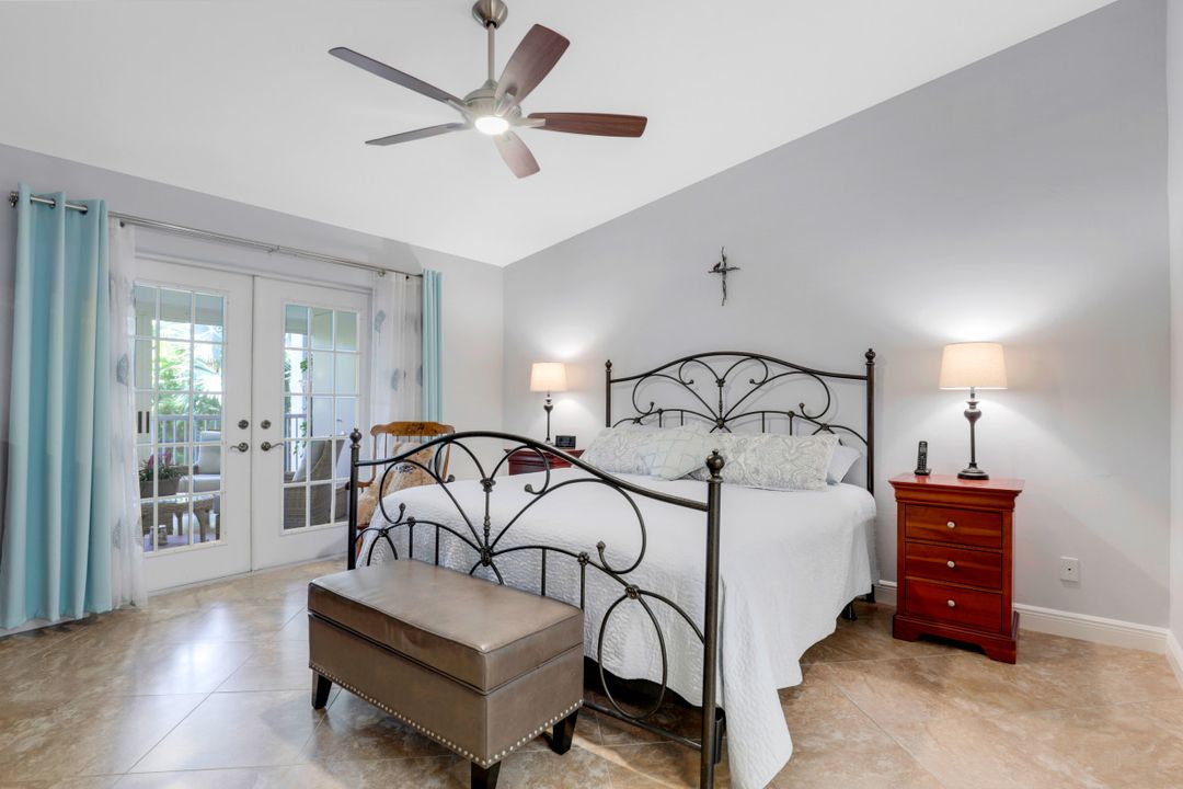 2395 Hidden Lake Dr #8, Naples, FL 34112