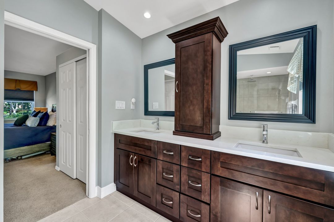 2426 Orchid Bay Dr # F-204, Naples, FL 34109