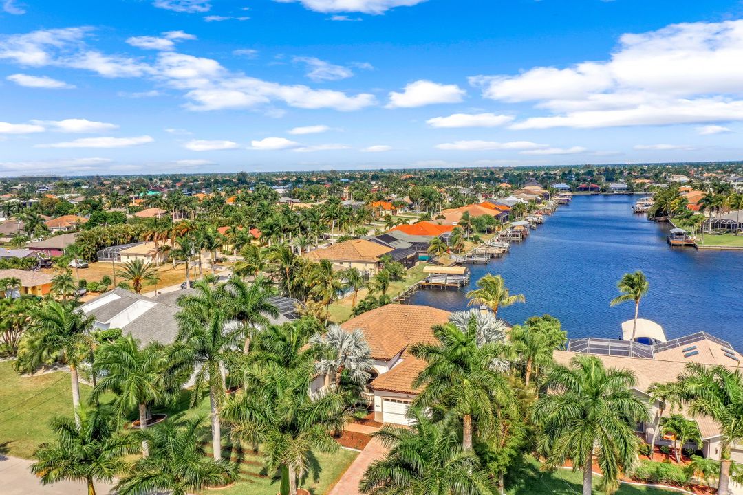 5239 SW 27th Ave, Cape Coral, FL 33914