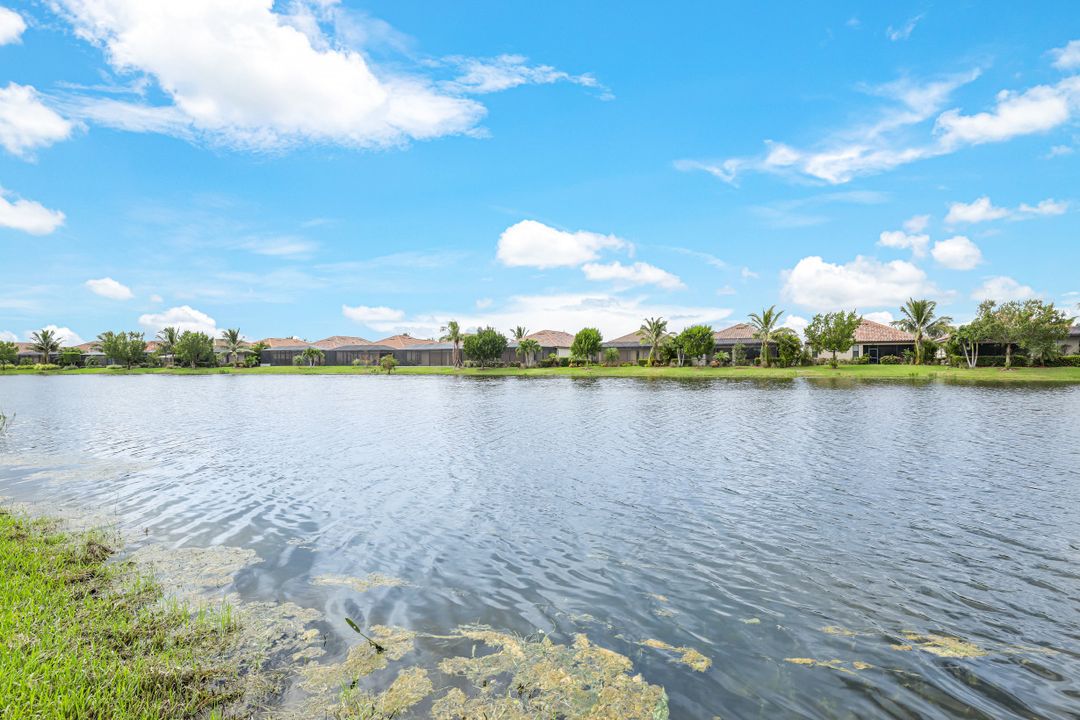 28082 Kerry Ct, Bonita Springs, FL 34135