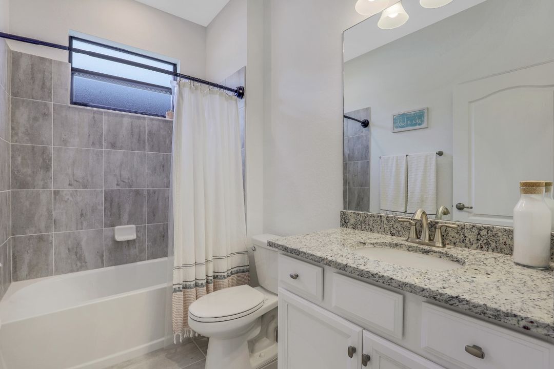 19732 Beechcrest Pl, Estero, FL 33913