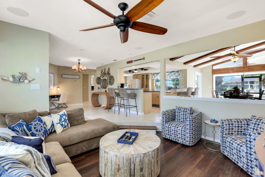 2010 SE 29th Ln, Cape Coral, FL 33904