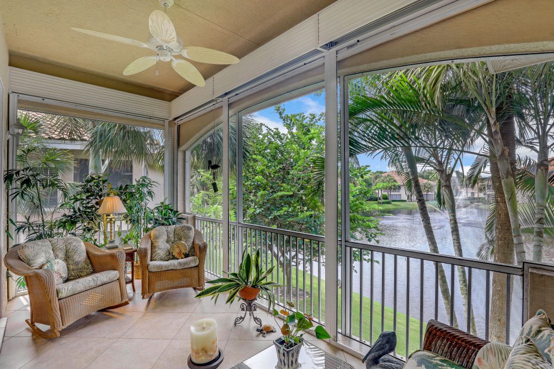 8453 Abbington Cir #821, Naples, FL 34108