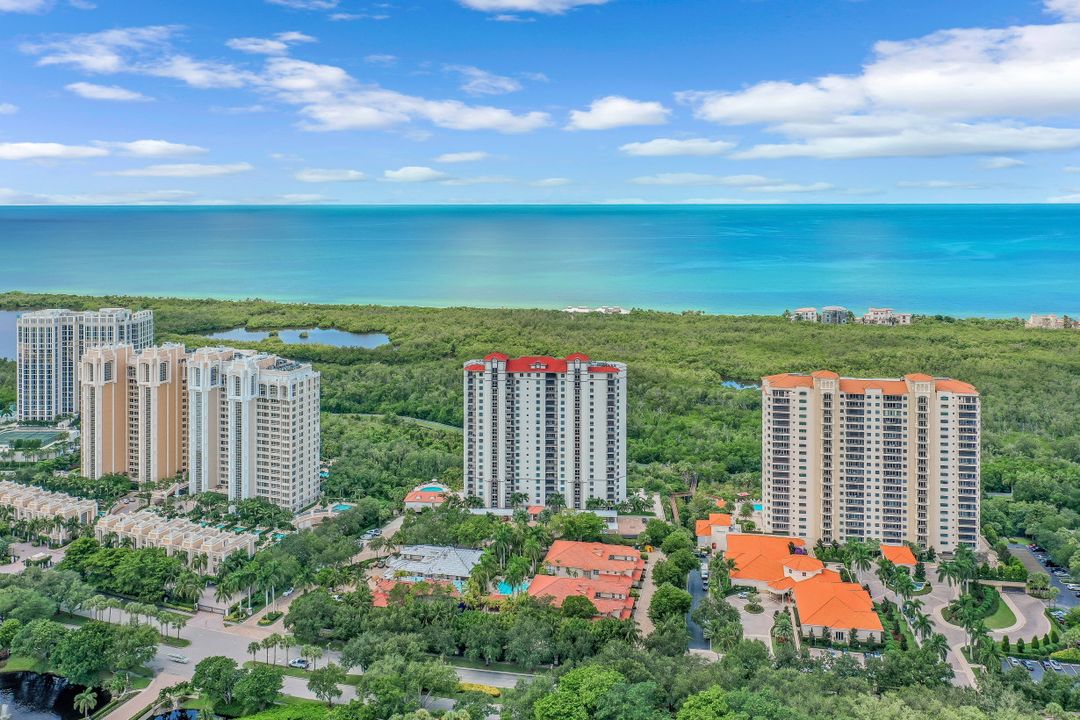7225 Pelican Bay Blvd #605, Naples, FL 34108