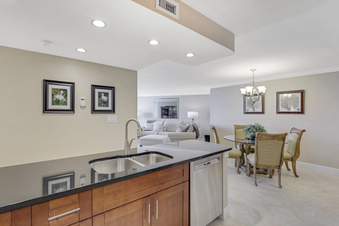 320 Seaview Ct #808, Marco Island, FL 34145