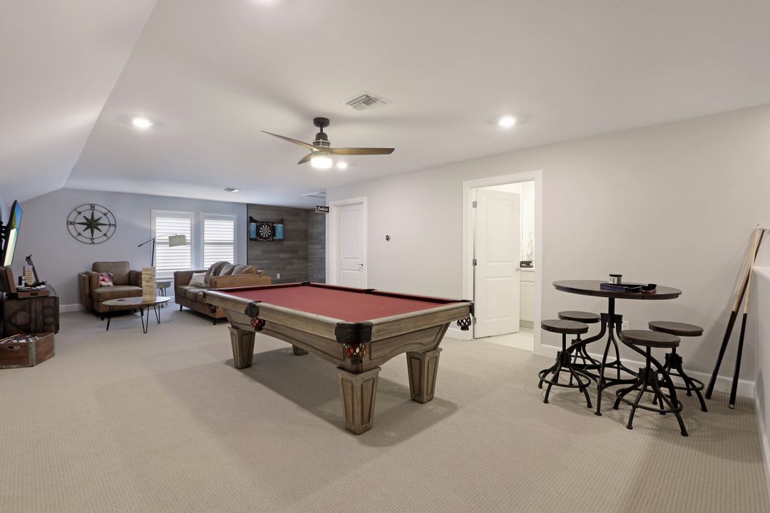 19332 Aqua Shore Dr, Fort Myers, FL 33913