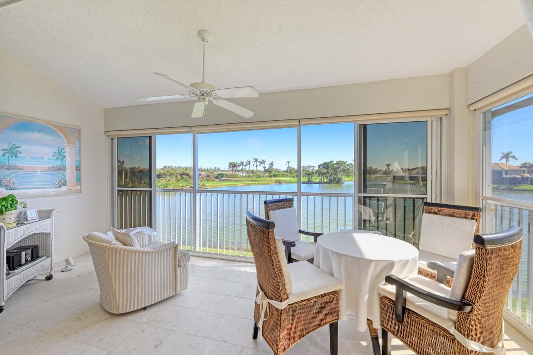 3552 Windjammer Cir #902, Naples, FL 34112