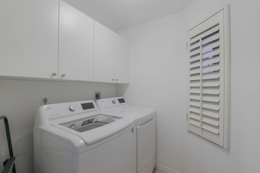 7725 Pebble Creek Cir #206, Naples, FL 34108