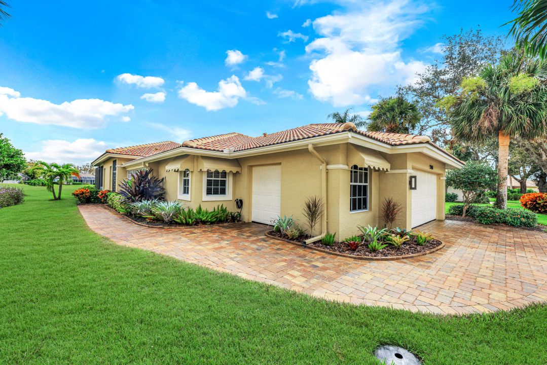 13461 Bridgeford Ave, Bonita Springs, FL 34135