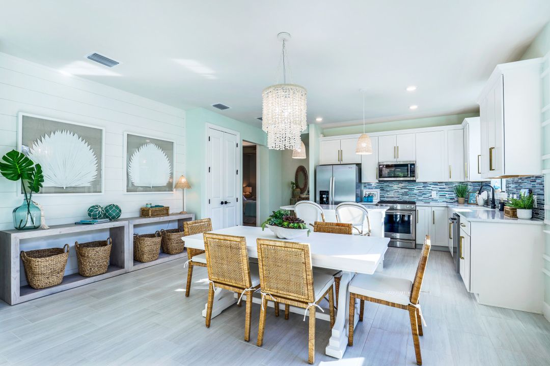 12330 Canal Grande Dr, Fort Myers, FL 33913