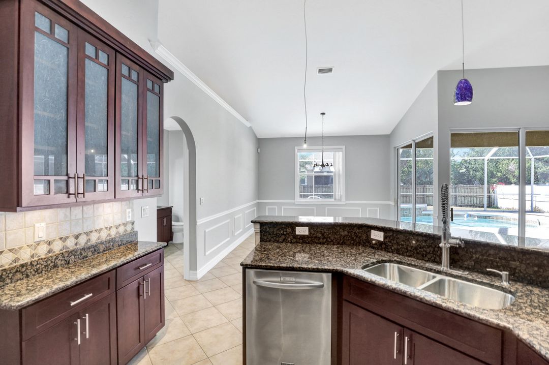 2538 SW 35th Ln, Cape Coral, FL 33914