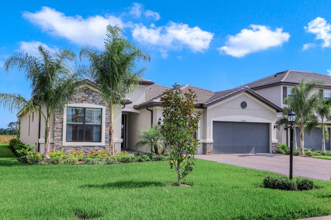 19732 Beechcrest Pl, Estero, FL 33913