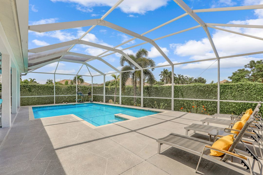 570 Elk Cir, Marco Island, FL 34145