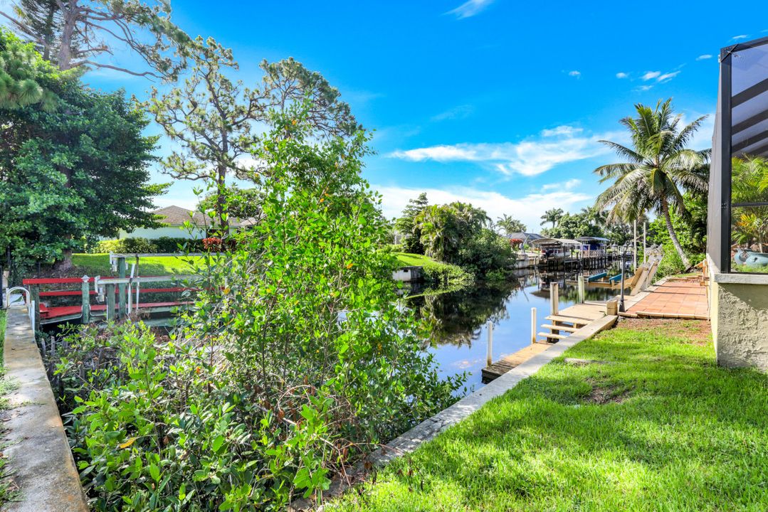 27011 Homewood Dr, Bonita Springs, FL 34135