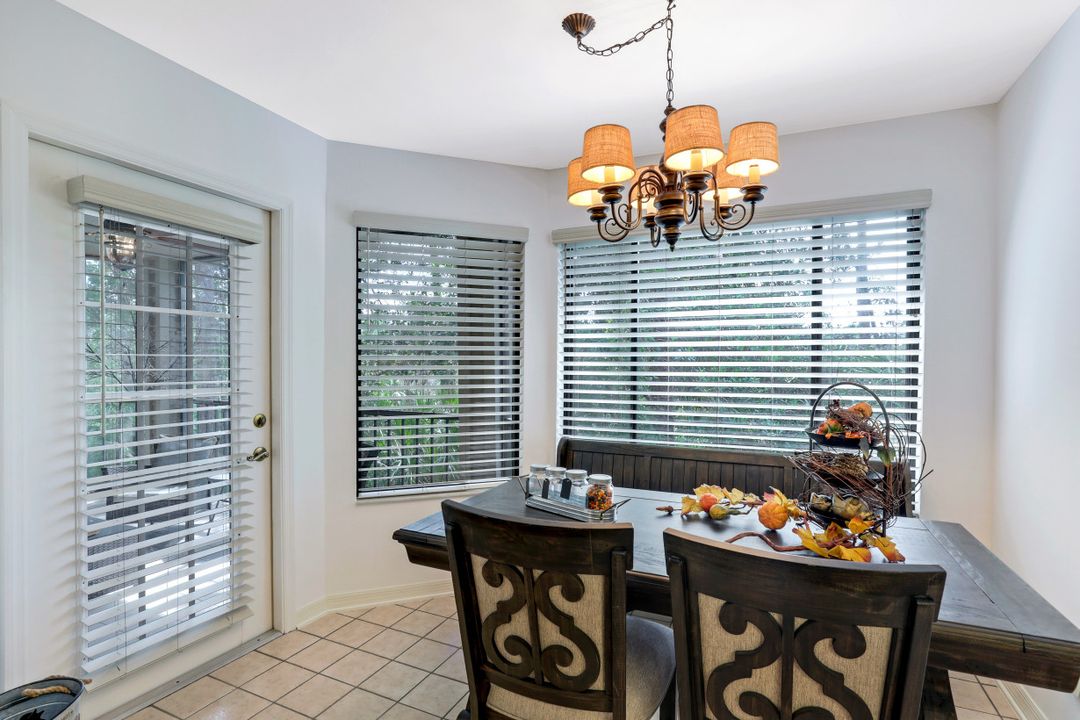 27100 Oakwood Lake Dr, Bonita Springs, FL 34134