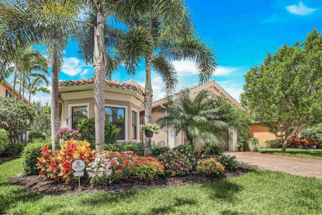 3646 Santaren Ct, Naples, FL 34119