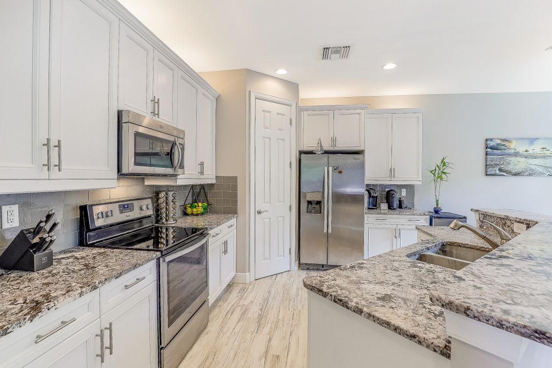 25180 Divot Dr, Bonita Springs, FL 34135