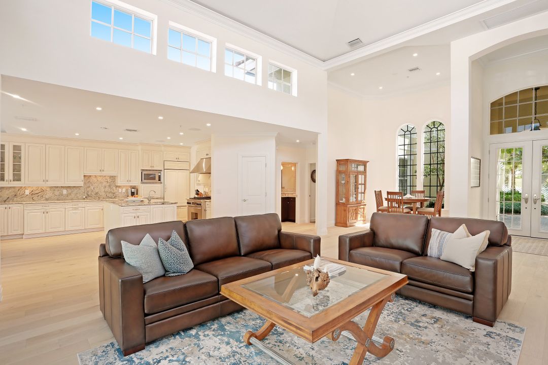 3725 Rachel Ln, Naples, FL 34103