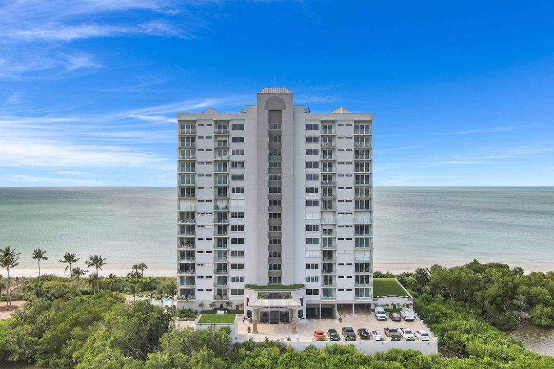 10 Seagate Dr #6S, Naples, FL 34103