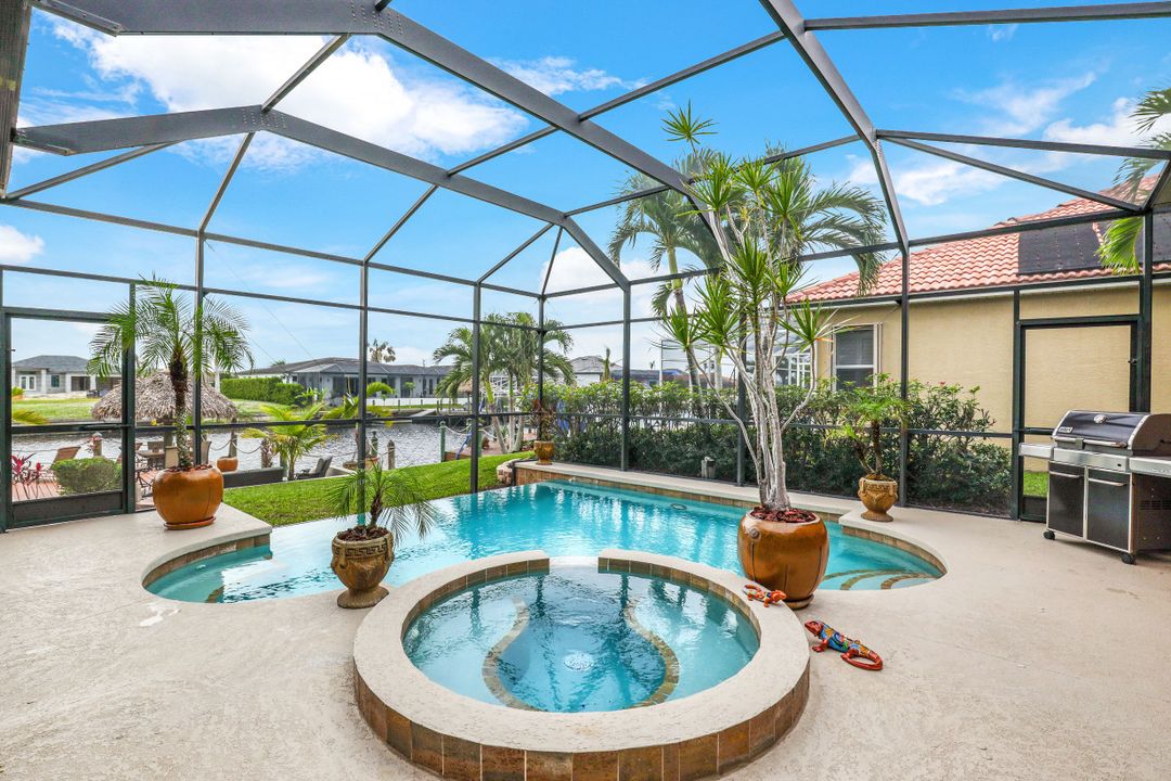 2234 SE 20th Pl, Cape Coral, FL 33990
