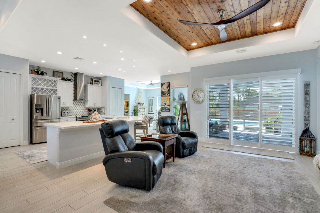 2112 16th St NE, Naples, FL 34120