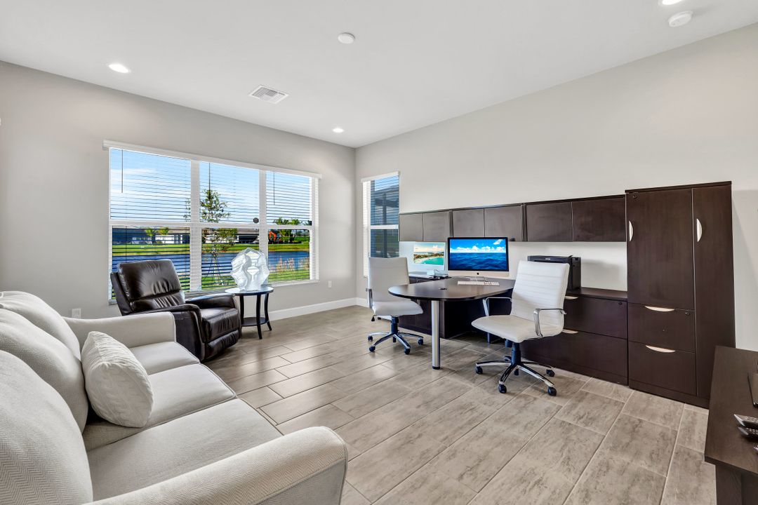 11723 Peony Ter, Naples, FL 34120